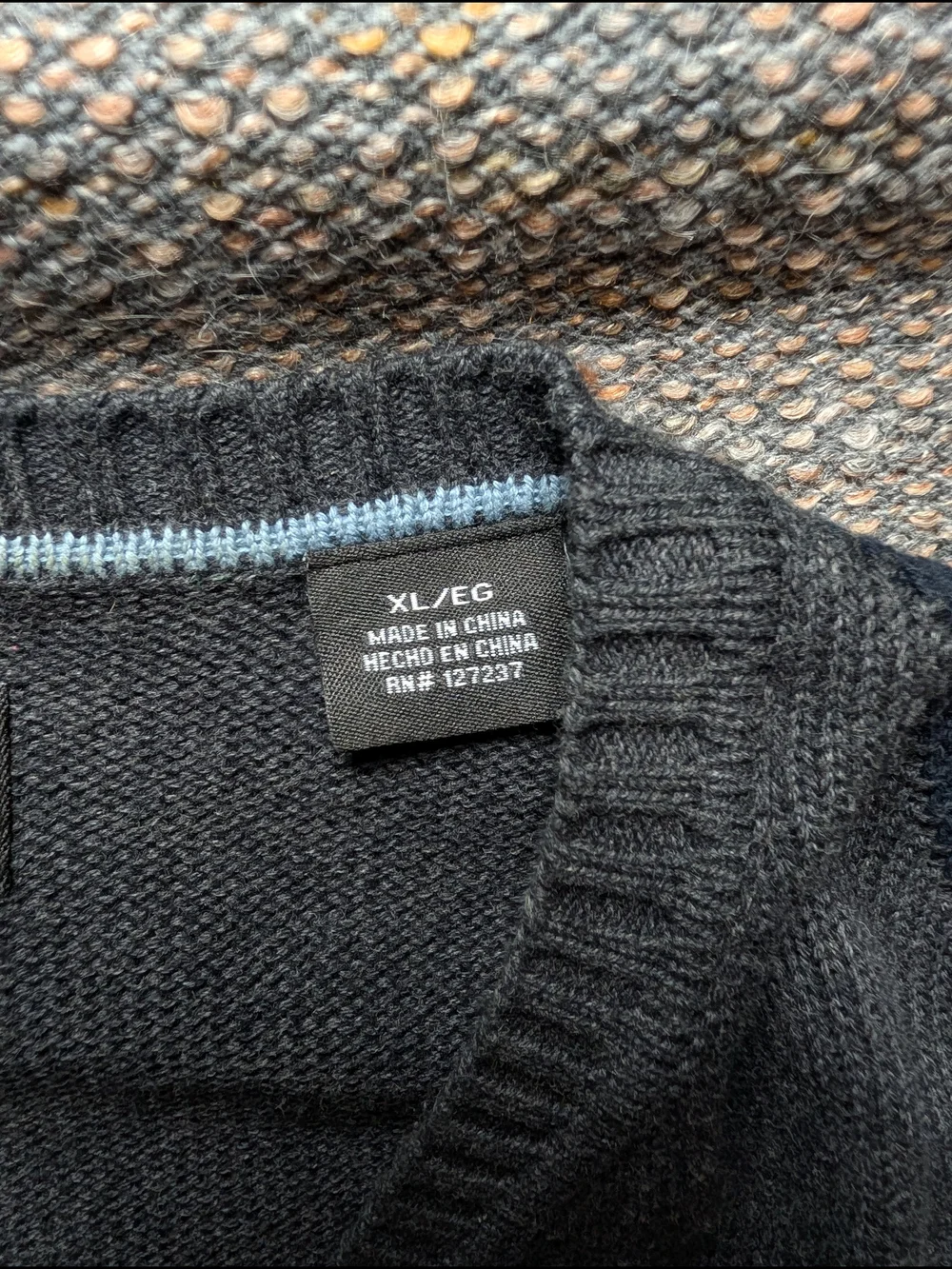 Haggar Men's Dark Gray and Black Argyle V-Neck Sweater